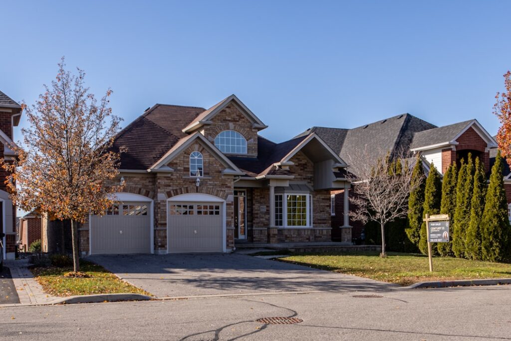 Nyck de Vries woont in Monaco: Een blik op zijn leven, werk en omgeving